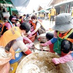 처참함 속 기자 울린 한 마디 “그래도 살아야제” 이미지