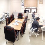 “음지에서 양지로” 확 달라졌다-1n년에 새단장한 법원 기자실 이미지