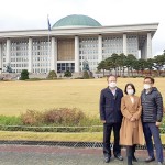 확진자 속출 국회 폐쇄…옆 동료도 확진 ‘화들짝’-국회 출입기자단 이미지