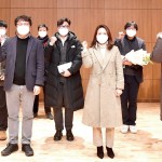 [2021 올해의 기자상] 코로나 위험에도 발로 뛰는 기사 돋보였다 이미지