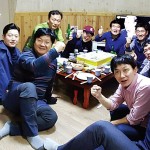 밤바다서 낭만 낚고…'최순실' 안주로 술잔 기울이고… 이미지